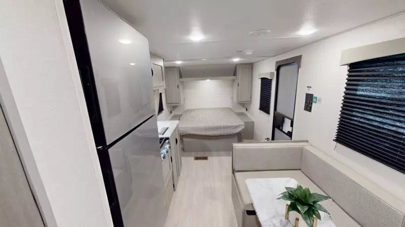 25QBH Floorplan Main Room