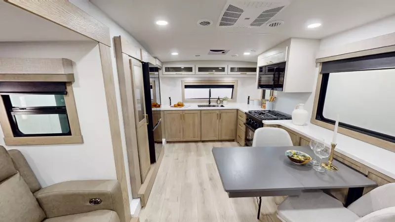 Rockwood Signature Fifth Wheels Main Room